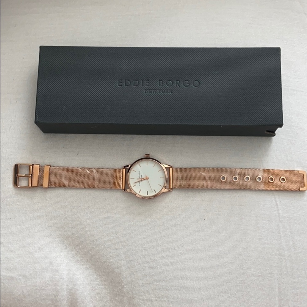 Watch - Picture 4 of 8